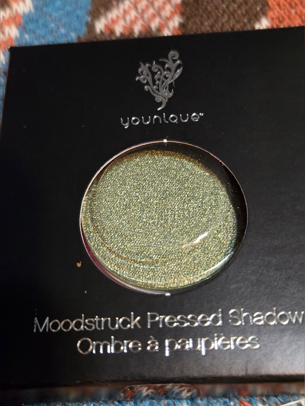 Younique Pressed Eye Shadow - Inconceivable